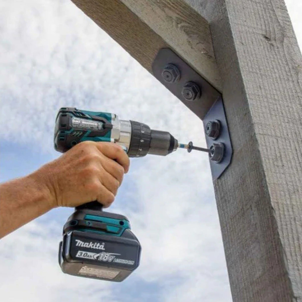 Simpson Strong-Tie APVKB45-4 (3" x 4x) 12Ga Decorative Knee Brace Connector - ZMAX/Black Powder Coating - 5