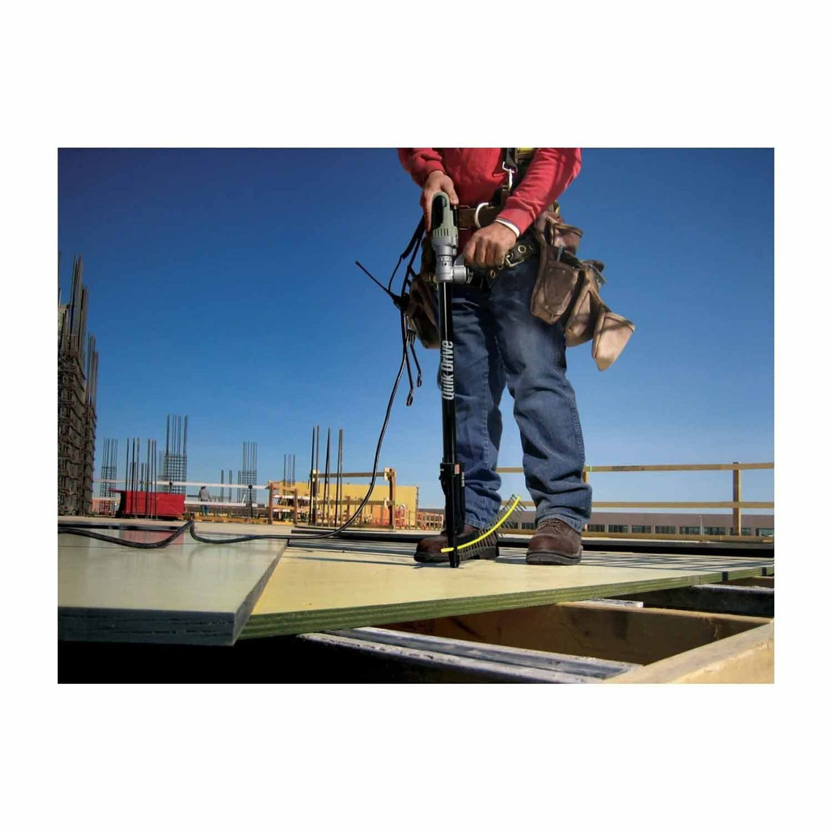 Simpson Strong-Tie PRO300SD25K Quik Drive PRO300SG2 Decking System w/DeWalt 2500 RPM Screwdriver - 5