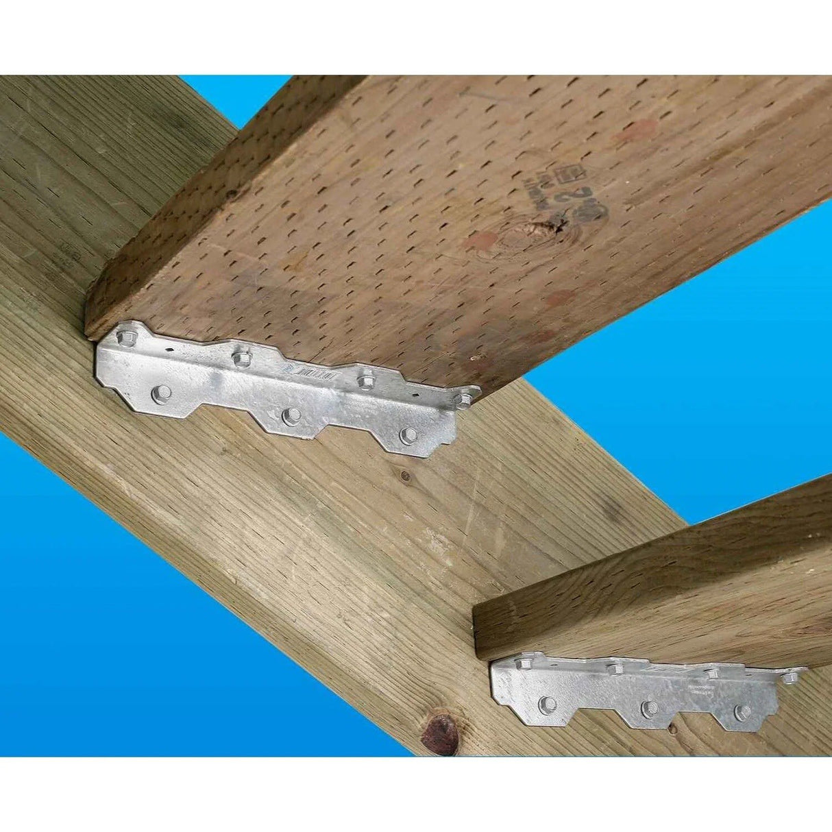 Simpson Strong-Tie TA10Z-R (10-1/4 in.) Staircase Angle for Structurally Sound Staircase Framing - 3