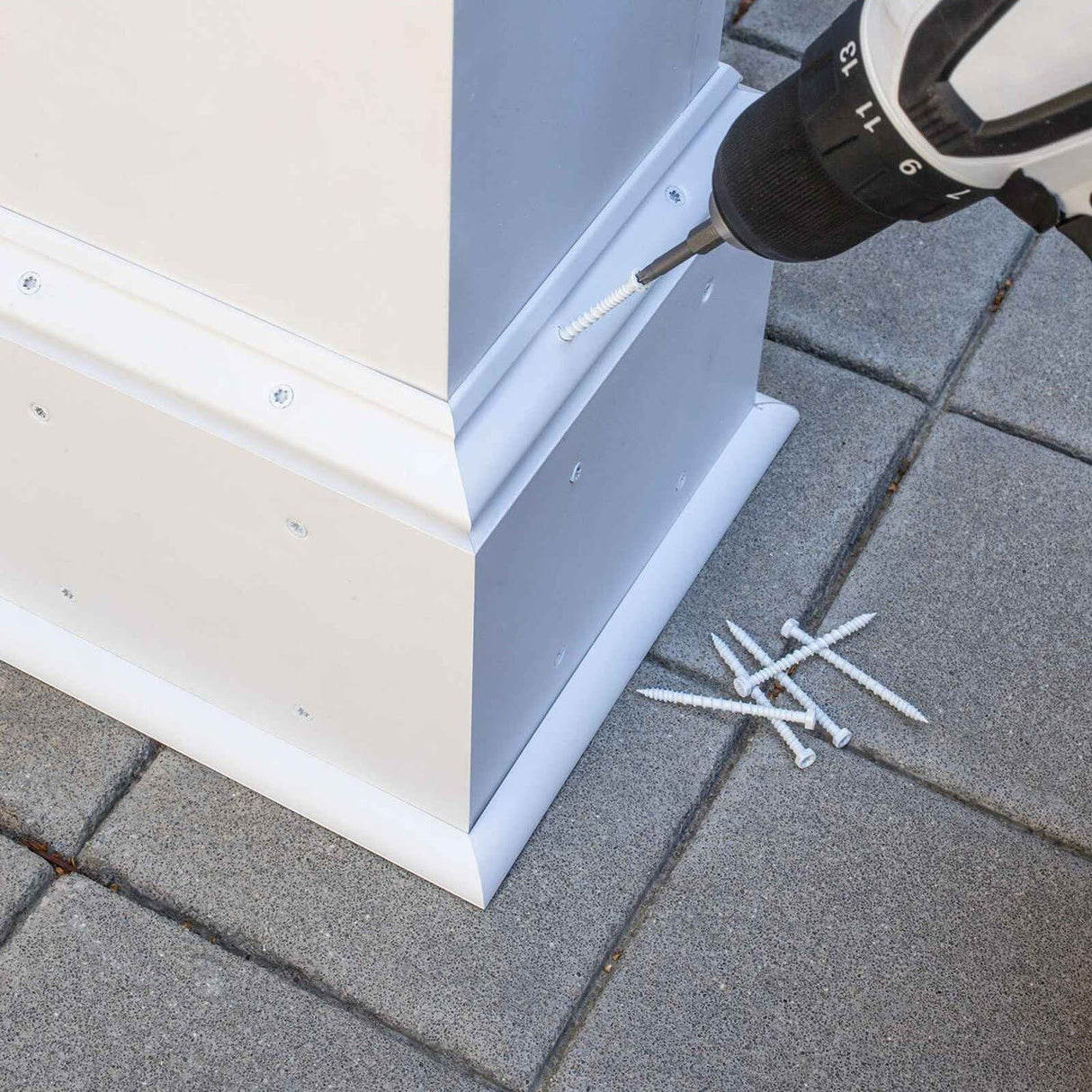 Simpson Strong-Tie TSV214R70WH01 (#8 x 2-1/4") PVC Trim-Board Screw with White Exterior-Grade Coating (70 Pack) - 4