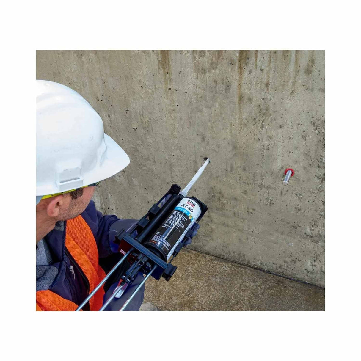 Simpson Strong-Tie AT3G30 (28 oz.) High-Strength Acrylic Anchoring Adhesive Cartridge with Nozzle - 2