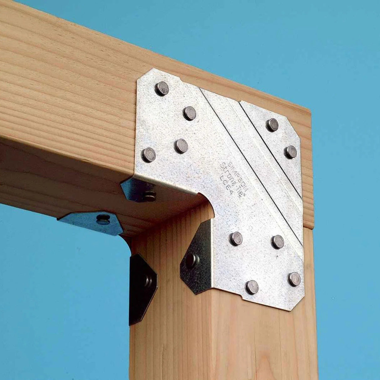 Simpson Strong-Tie LCE4 Galvanized End Post Cap for 4x - 3